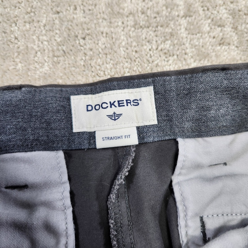 Dockers Pants Men 32x30 Gray Straight Fit Chino Elastic Waist Stretch - Picture 3 of 12